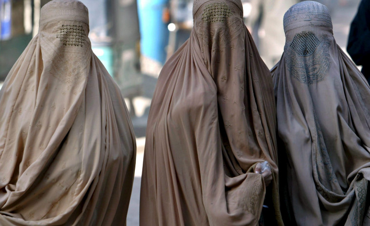 Las mujeres afganas reclaman a los talibanes sus derechos robados
