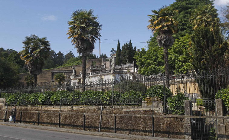 Betanzos adjudica las obras  de restauración del estanque del Retiro de El Pasatiempo