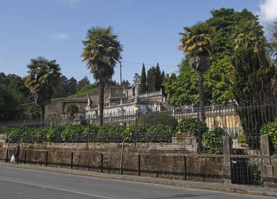 Betanzos adjudica las obras  de restauración del estanque del Retiro de El Pasatiempo