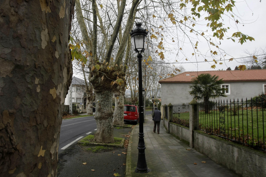 Cambre licita por 1,7 millones el cambio de 2.061 puntos de luz