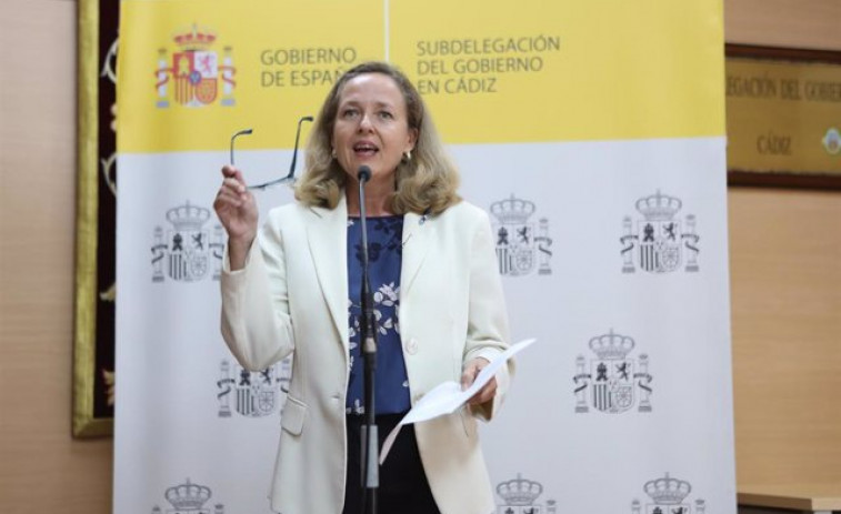 Calviño dice que el alza del SMI surtirá efecto en el último trimestre y confirma que se prorrogarán los ERTE