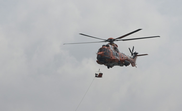 Evacuada en helicóptero una persona herida con un arpón en Malpica de Bergantiños