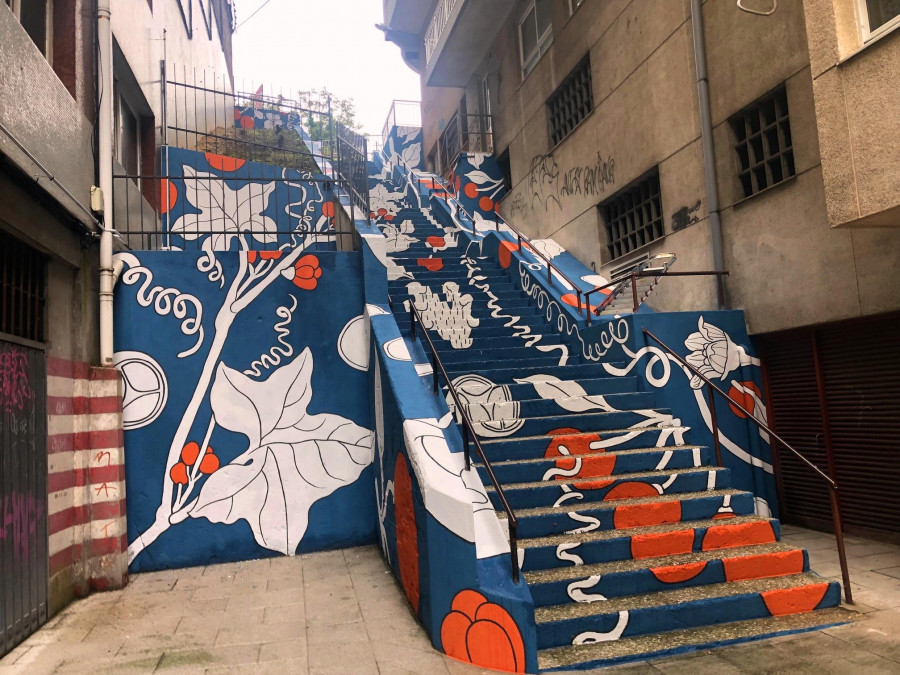 Doa Oa termina en Sada el mural inspirado en Isaac Díaz Pardo