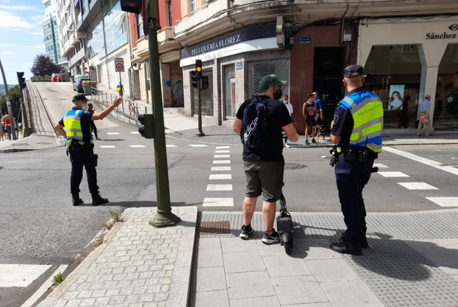 La Policía Local intensifica la vigilancia sobre los patinetes y se incauta de varios ilegales