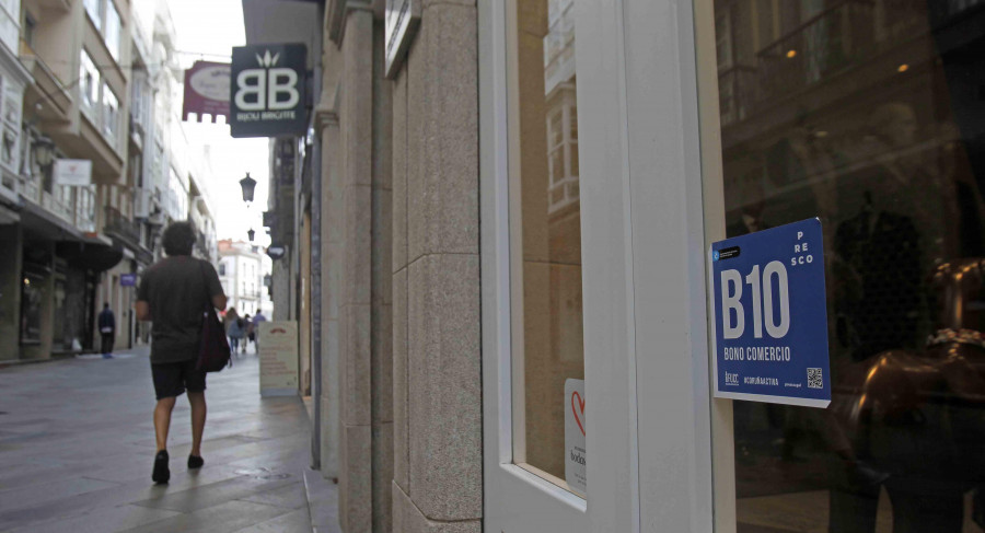 Las colas en las librerías marcan el inicio de campaña de los bonos Presco