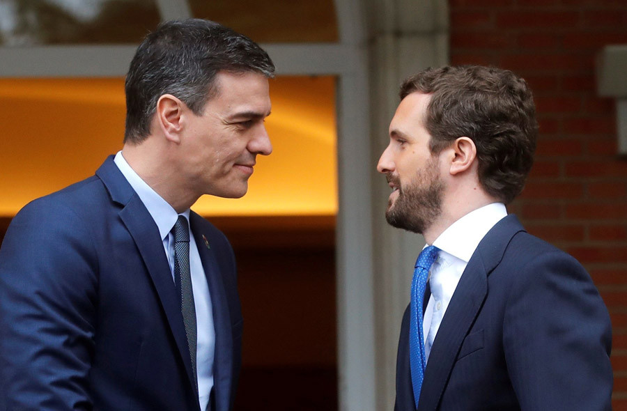 El CIS sale al rescate de Pedro Sánchez