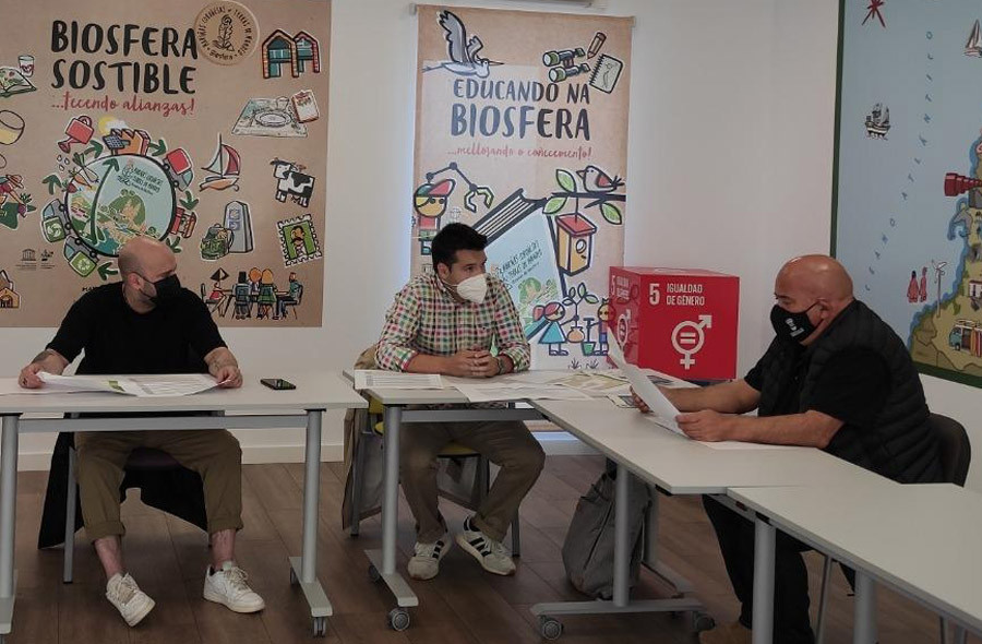 Santiso presenta el plan al sector turístico de AbegondoSantiso presenta el plan al sector turístico de Abegondo