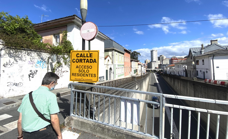 El Ayuntamiento busca opciones al corte de la avenida de Arteixo