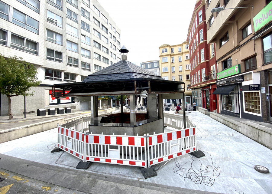 La plaza del Humor se prepara para perder el quiosco que albergaba su conocida churrería