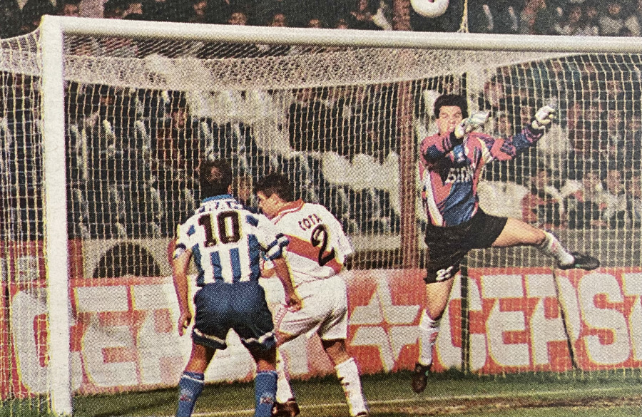 Hace 25 años: El Depor tropieza con el Rayo y la Xunta dará ayudas para Bens
