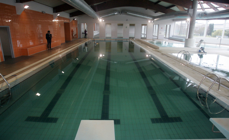 Arteixo compensará a la concesionaria de la piscina por los cierres durante la pandemia