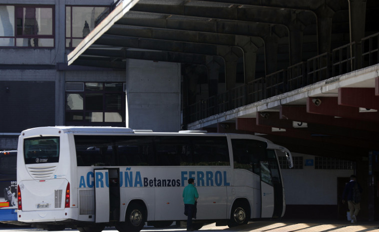 La Xunta refuerza la línea de Ferrol y A Coruña con más de 240 plazas