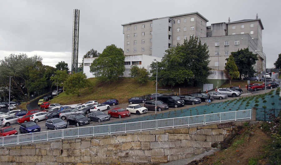 La Xunta invertirá más de 335.000 euros en el parking del Materno