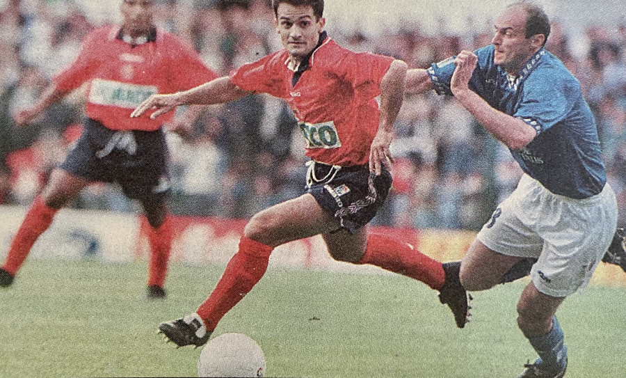 Hace 25 años: Cuiña frena a Pérez Varela y el Depor ya es segundo