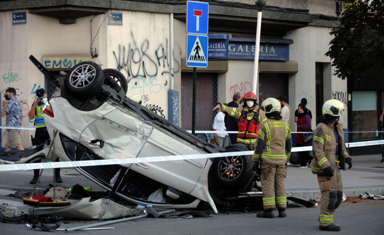 El coche que se precipitó a la calle Caballeros pudo estar implicado en el “pique” entre conductores