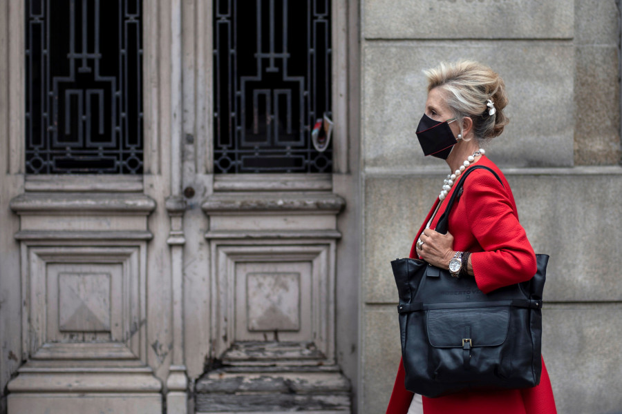 Galicia casi duplica los casos activos de covid de hace una semana y roza ya los 2.000