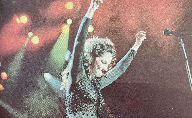 Hace 25 años: Gloria Estefan triunfa en el Coliseo y Renaldo en Riazor