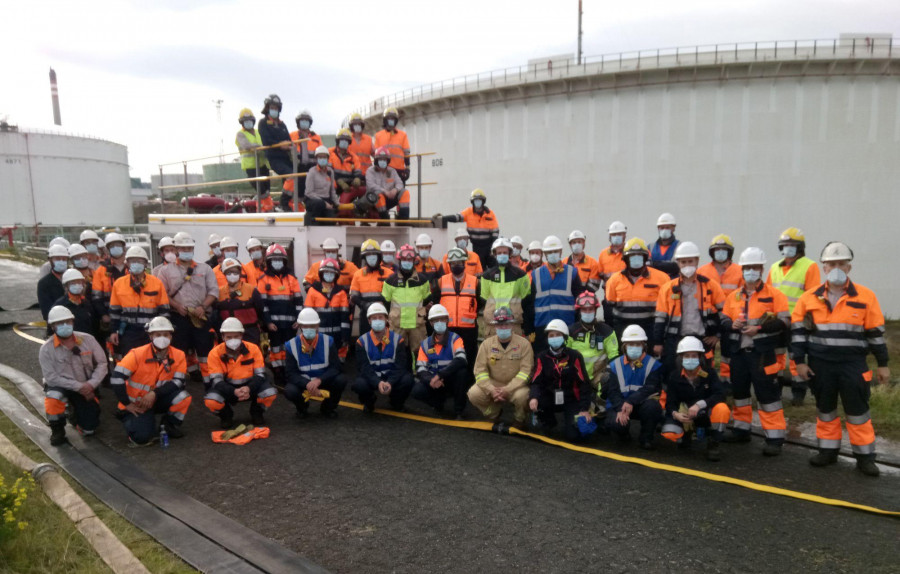 Más de 600 personas participaron en un el simulacro general de la refinería de Repsol