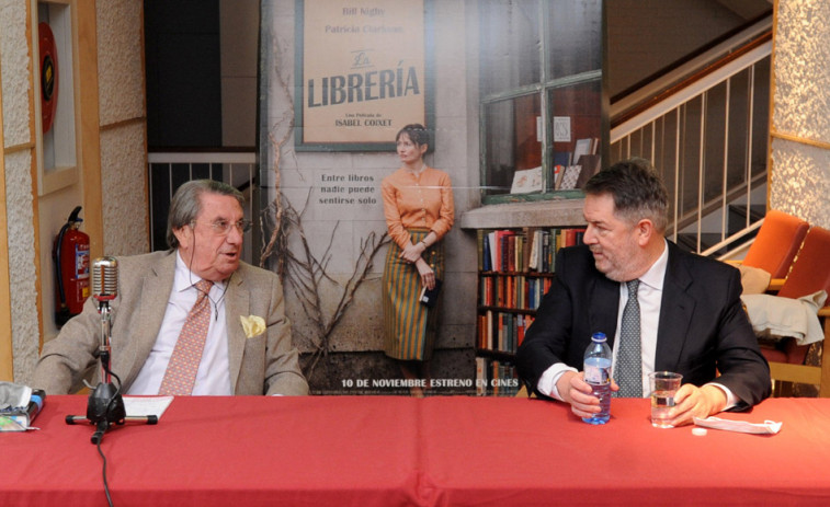 Bieito  Rubido traslada el debate sobre la ética del periodismo a los coruñeses