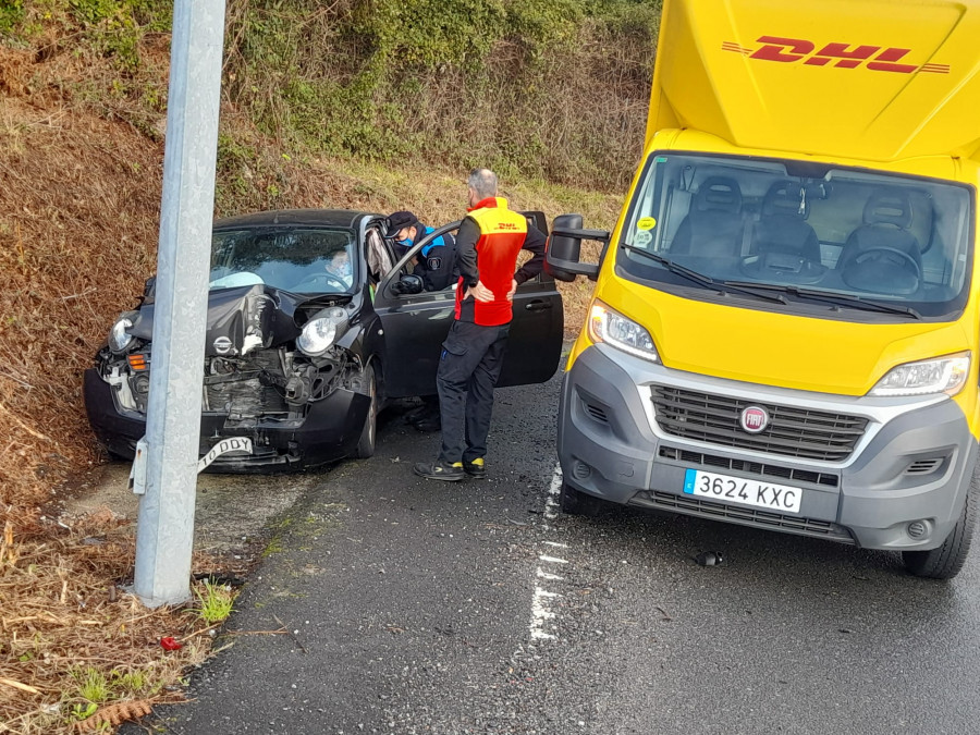 Mañana complicada con numerosos accidentes en A Coruña