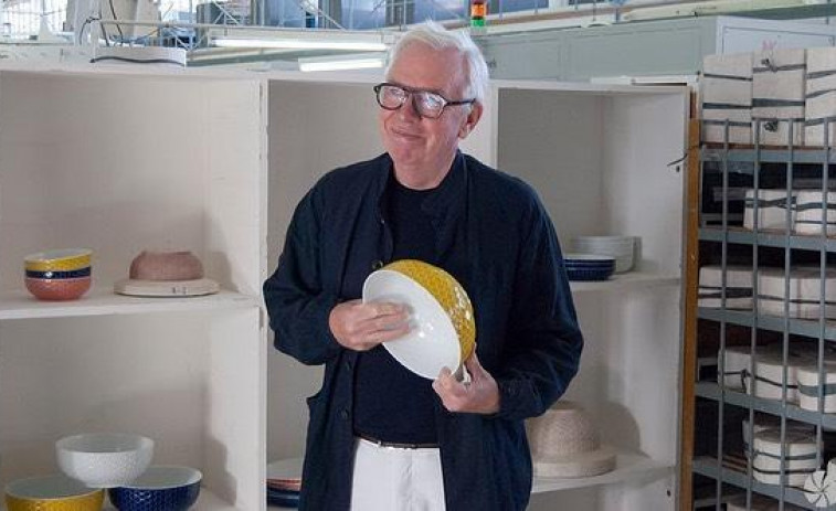 David Chipperfield presenta en Sada las siete piezas de “Rede” de Sargadelos