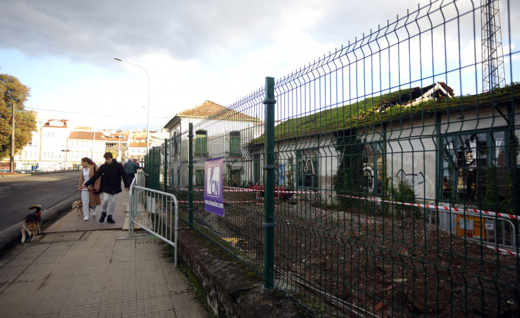 Naturgy empieza  las obras para retirar  el transformador existente en Fábrica da Luz de Betanzos