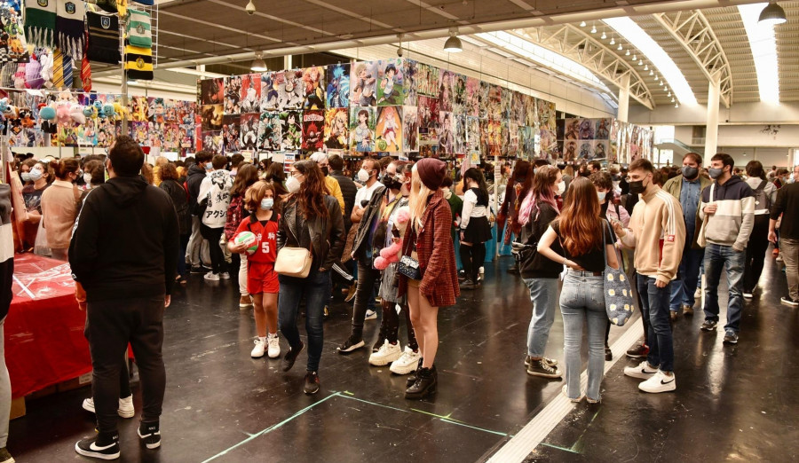 Miles de adolescentes se dan cita en el primer Japan Weekend Coruña