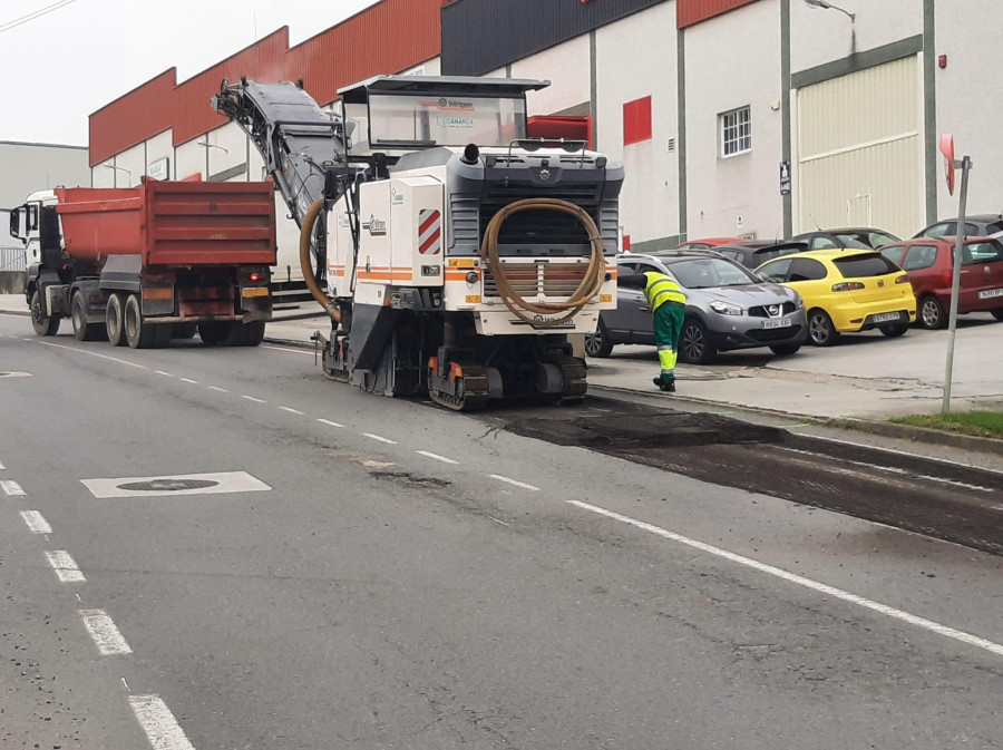 Comienzan las obras de pavimentación del acceso al polígono de Bergondo desde la N-VI