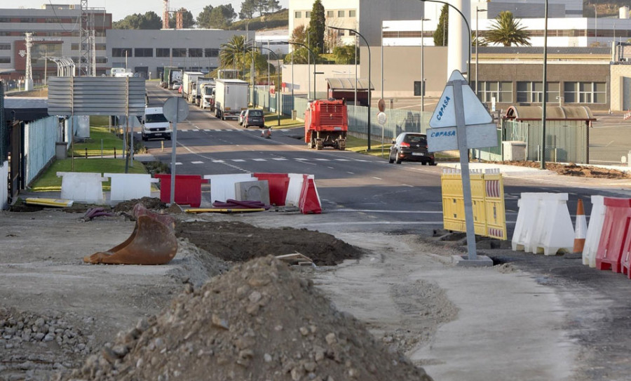 La Xunta corta el tráfico en Sabón para avanzar en las obras de ampliación de carriles