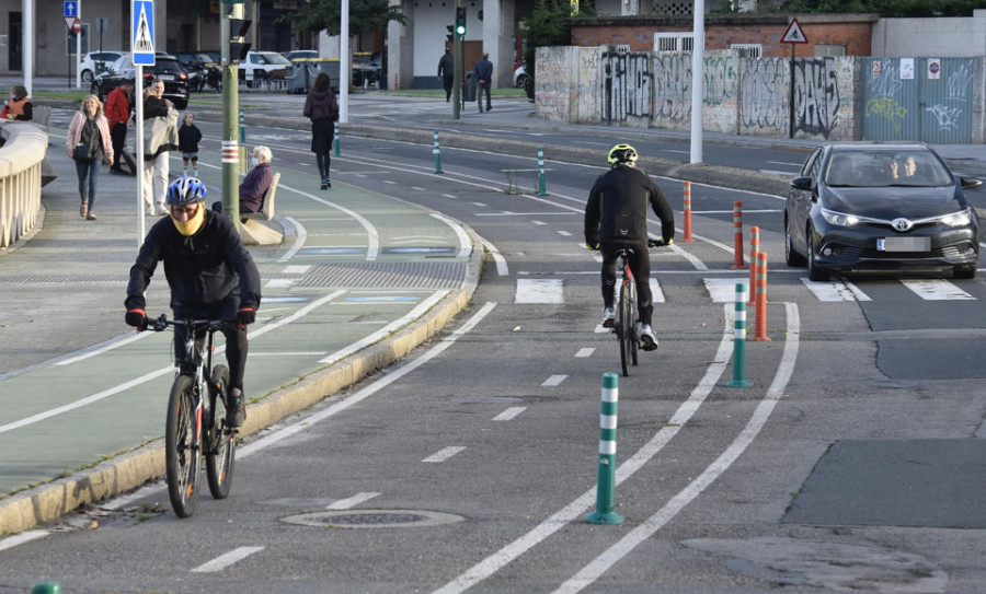 El Ayuntamiento de A Coruña no contempla que el carril bici crezca más allá de los 50 kilómetros actuales