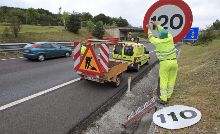 El Senado elimina el margen de 20 kilómetros por hora para adelantar en carreteras convencionales