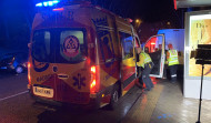 Una mujer fallecida y más de 30 heridos al volcar un autobús en Almonte