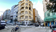 Alerta en Os Mallos por un nuevo incendio en el edificio okupado de la calle de Asturias