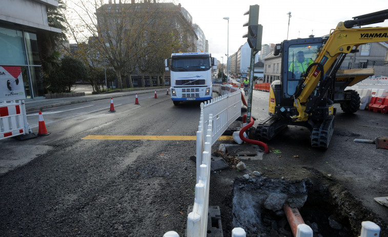 El viaducto de la ronda de Nelle ya cuenta con uno de los carriles nuevos