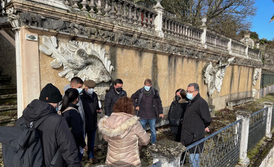 Betanzos empieza las obras para restaurar  el estanque del Retiro de El Pasatiempo