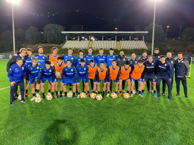 Entrenamientodeportivojuvenilfutbolmaccabihaifahaifa9 17513458