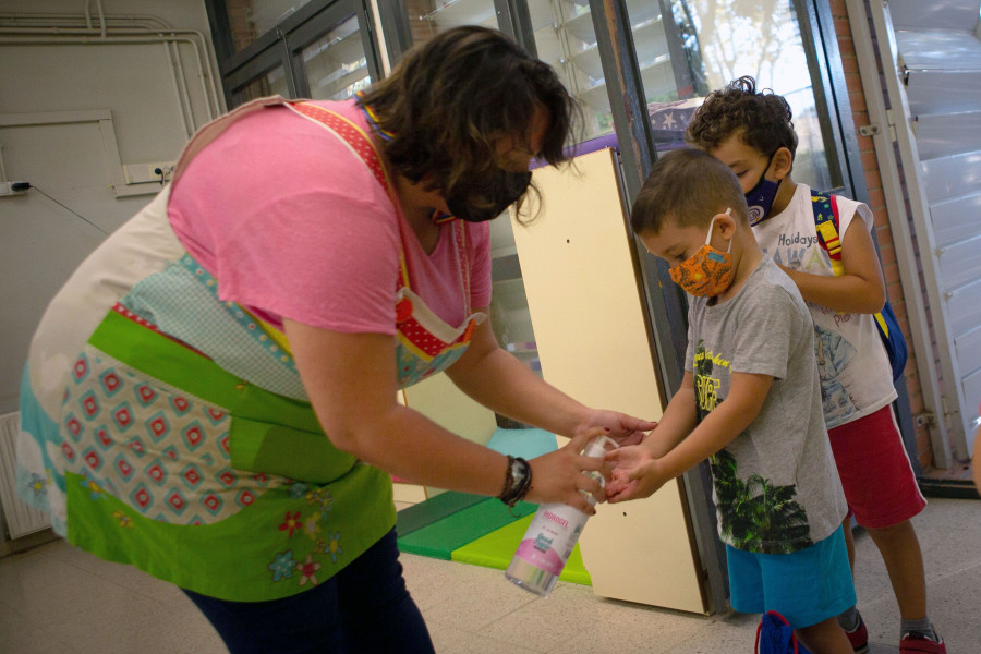 La Xunta habilitará la próxima semana en las farmacias test gratuitos para niños de entre 5 y 11 años