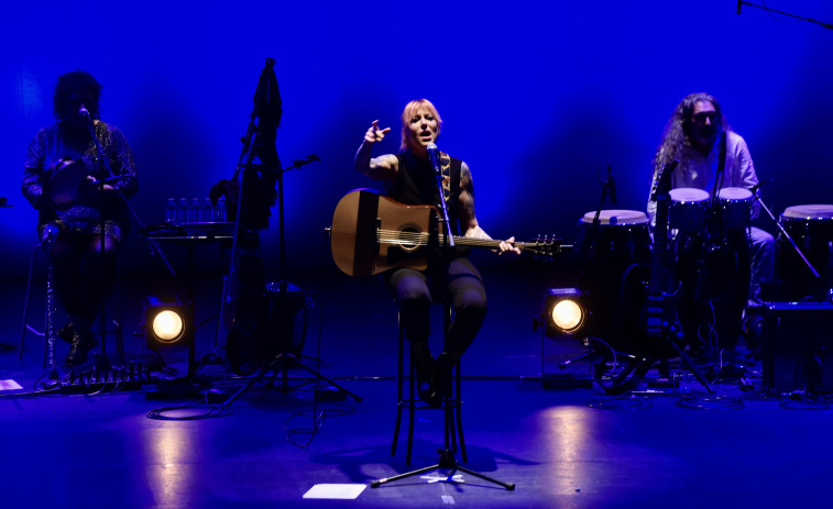 La cantante Sés presenta su trabajo último “Liberar as arterias” en el Palacio de la Ópera