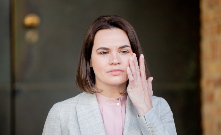 Condenan a 18 años a Serguéi Tijanovski, marido de la opositora bielorrusa Svetlana Tijanóvskaya