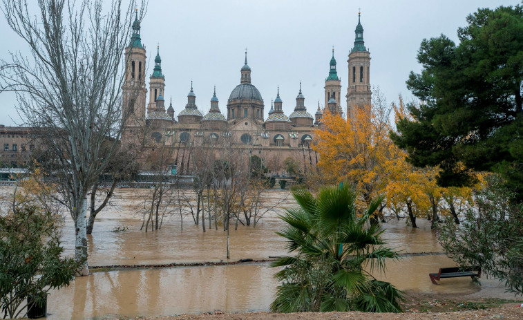 Pedro Sánchez confirma que se declarará zona catastrófica el área afectada por la riada del Ebro