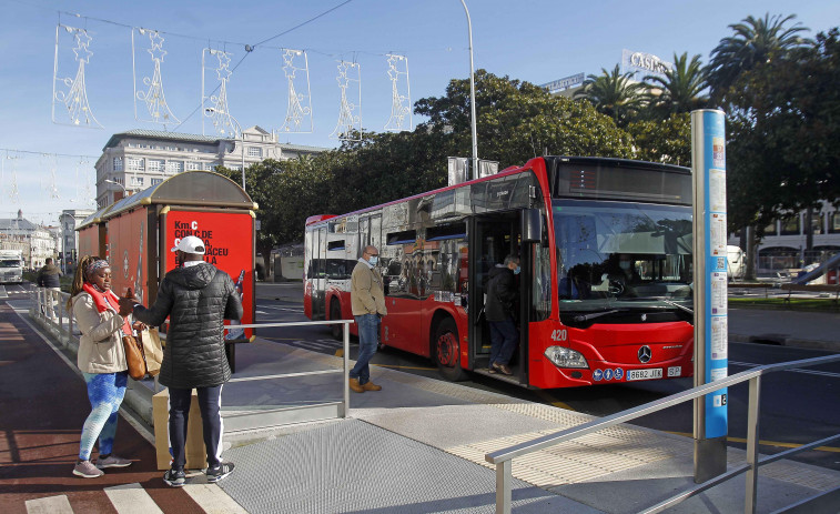 El futuro de las paradas del bus: con wifi y puestos de recarga de móvil