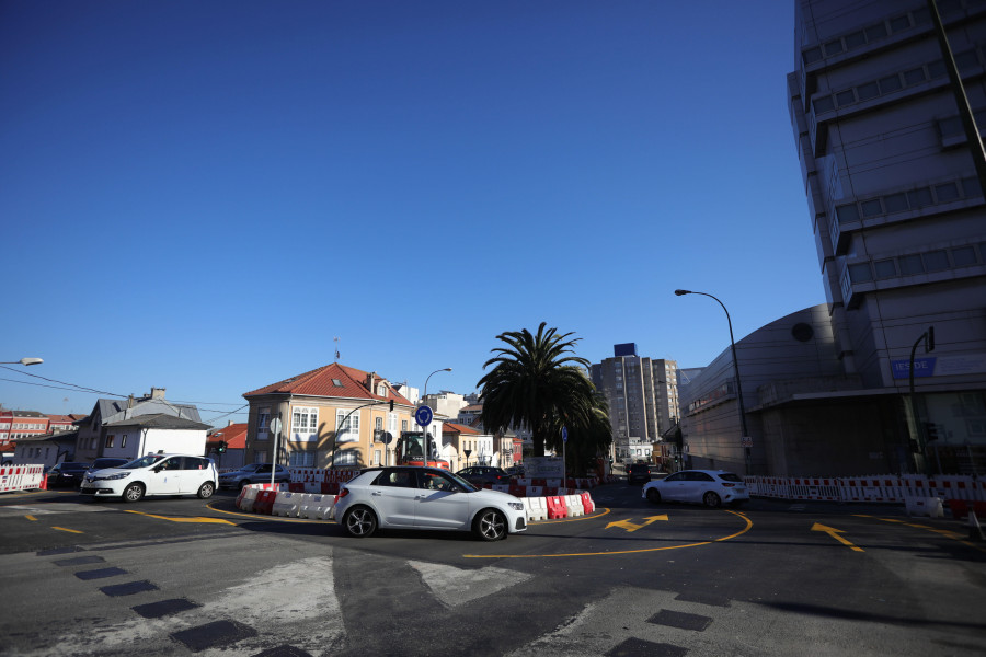 Abierto al tráfico el cruce de la ronda  de Nelle con la avenida de Arteixo