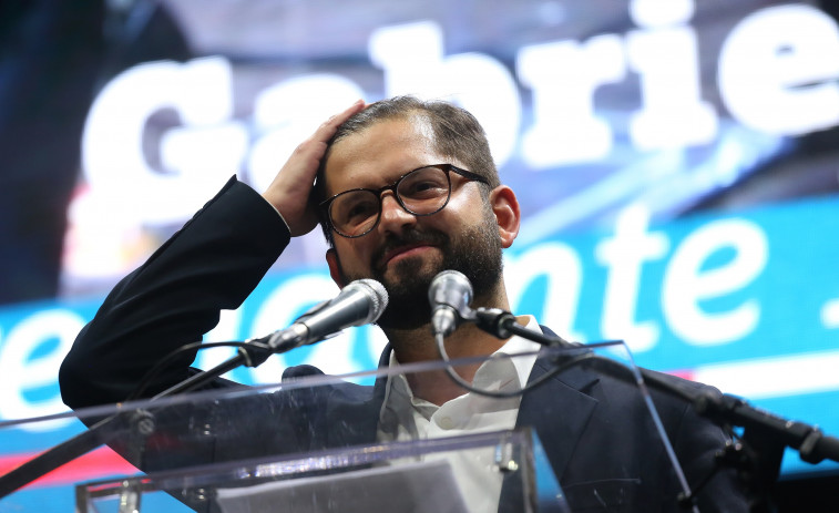El izquierdista Boric arrasa en las urnas y lidera un cambio de era en Chile