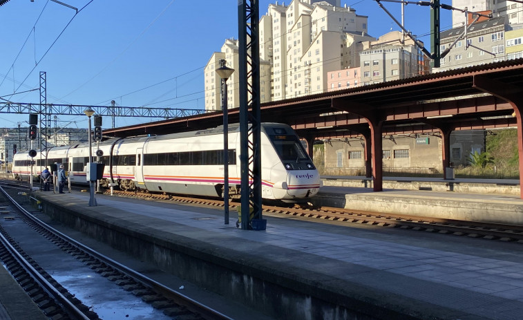 Viajar desde A Coruña por Galicia llega a doblar los tiempos del AVE