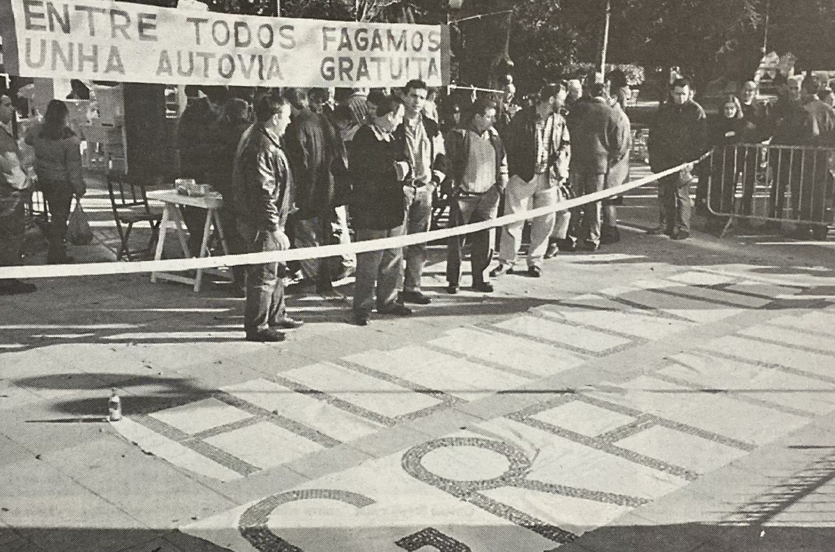 Protesta de vecinos de Carballo por el peaje en 1996