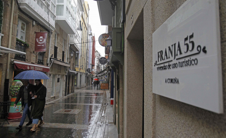 Ciudad Vieja, Orzán, La Marina y Monte Alto acumulan la mitad de las viviendas turísticas de A Coruña