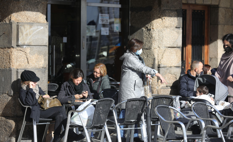 Los contagios en Galicia se disparan a casi 3.500 y hay más de 28.000 casos