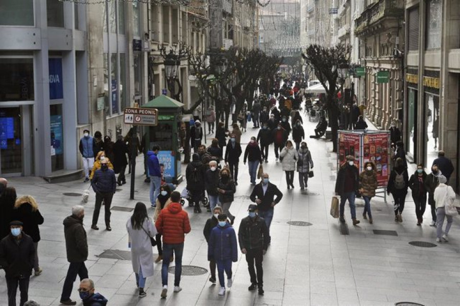 Galicia reduce en 24 horas un quinto de los positivos tras altas a los 7 días
