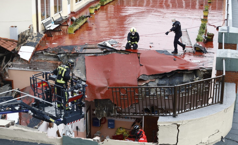 Localizan muerto al segundo trabajador sepultado en el derrumbe de un colegio en Gijón