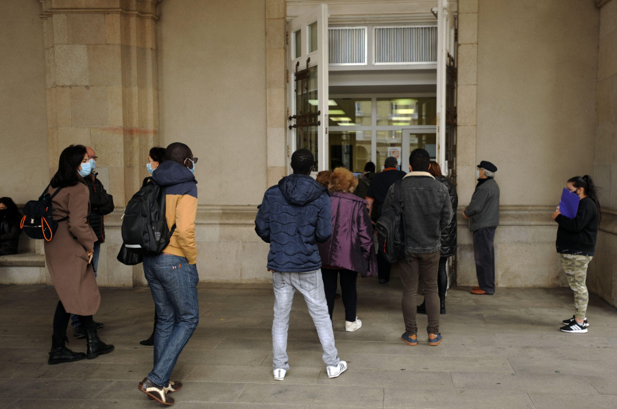 Siete de cada diez coruñeses hacen gestiones administrativas en la red